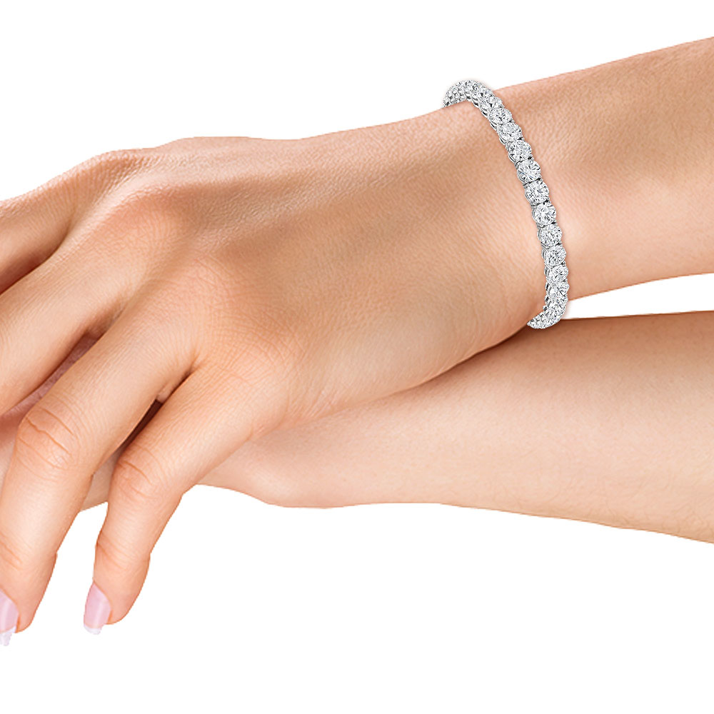 Four Prong 15 CT TW Natural Diamond Tennis Bracelet